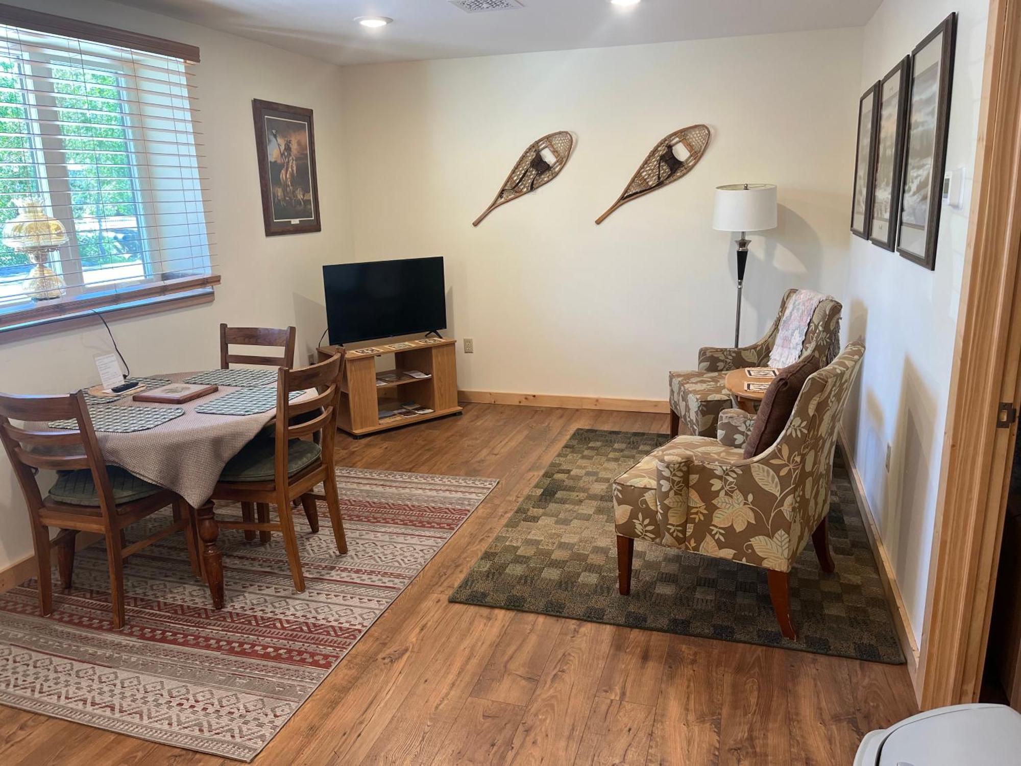 Creekside Downtown Vacation Suites, Only Adults 25 Or Older Buffalo Exterior foto